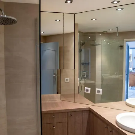 Lovely 48 M2 Appt With Sea View And Swimming Pool * Antibes