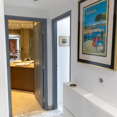 Lovely 48 M2 Appt With Sea View And Swimming Pool * Antibes